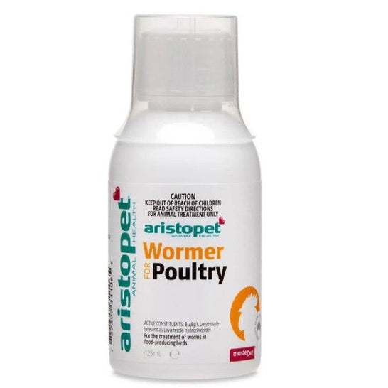 Aristopet Wormer for Poultry bottle on a white background