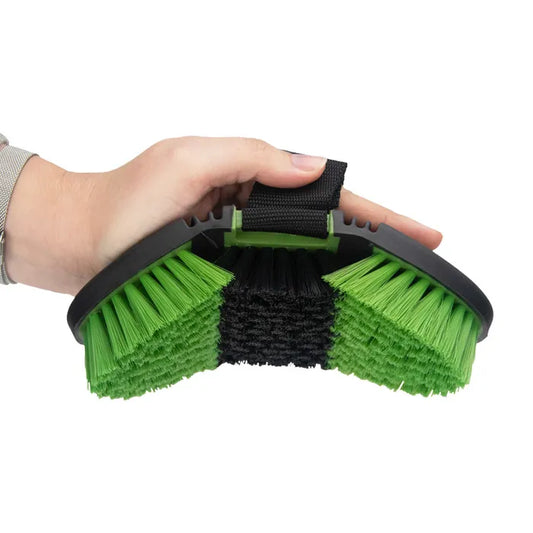 EQUINE FLEXIBLE BODY BRUSH