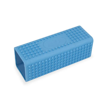 EQUINE HAIR SHEDDING BLOCK